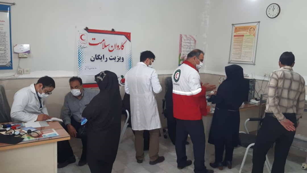 بهرهمندی 120 تن از روستاییان بخش جعفرآباد از خدمات کاروان سلامت هلالاحمر قم